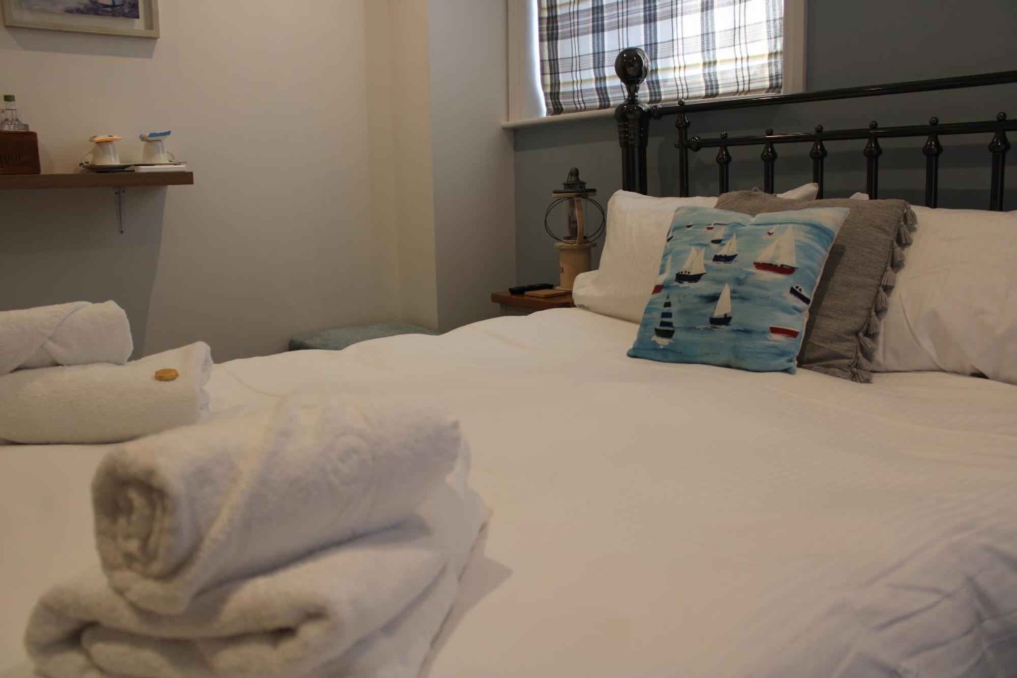 Bed and Breakfast The White Lion Вентнор Екстер'єр фото